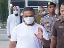 OTT KPK di Riau, Gubernur Abdul Wahid Resmi Dibawa ke Jakarta untuk Pemeriksaan Intensif